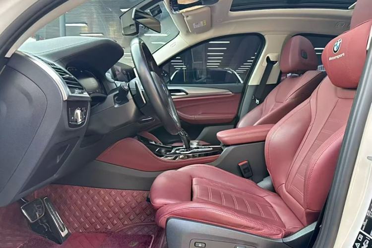Used BMW X4 2021 Restyled xDrive 25i M Sport Package Left Front Seat