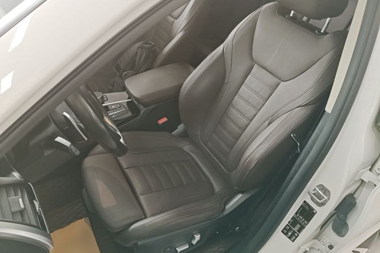 Used BMW X4 2021 xDrive 25i M Sport Package Left Front Seat