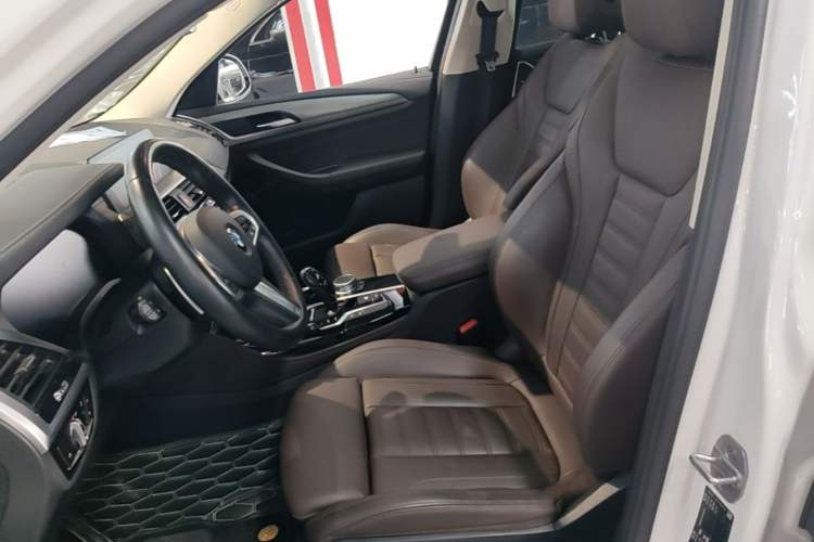 Used BMW X4 2021 xDrive 25i M Sport Package Left Front Seat