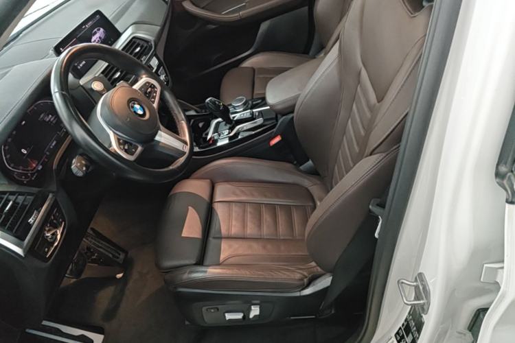 Used BMW X4 2021 Restyled xDrive 25i M Sport Package Left Front Seat
