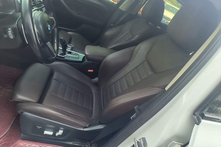 Used BMW X4 2021 xDrive 25i M Sport Package Left Front Seat