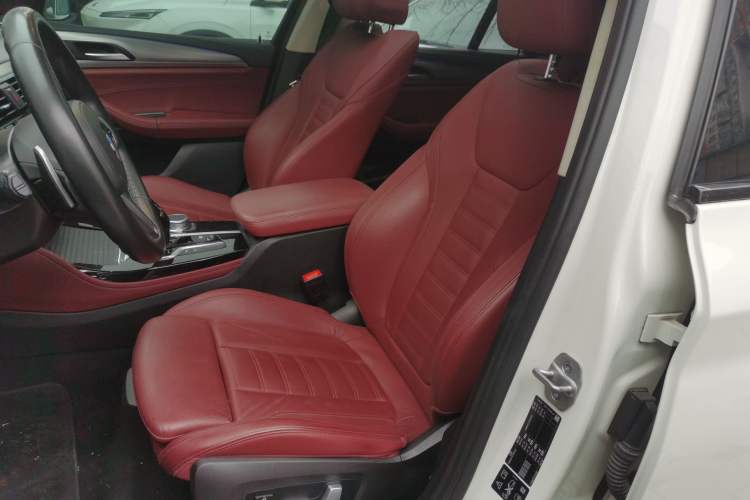 Used BMW X4 2021 xDrive 25i M Sport Package Left Front Seat