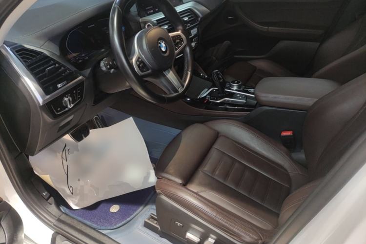Used BMW X4 2021 Restyled xDrive 25i M Sport Package Left Front Seat