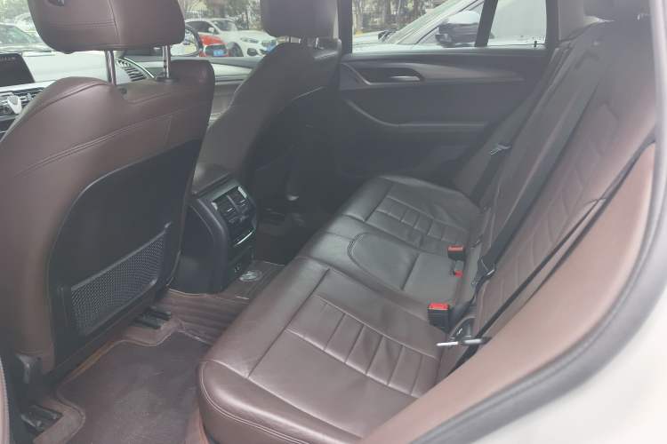 Used BMW X4 2021 xDrive 25i M Sport Package Left Rear Seat