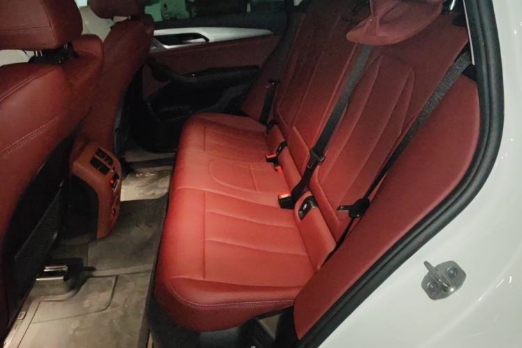 Used BMW X4 2021 Restyled xDrive 25i M Sport Package Left Rear Seat