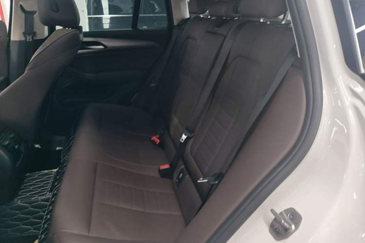 Used BMW X4 2021 xDrive 25i M Sport Package Left Rear Seat