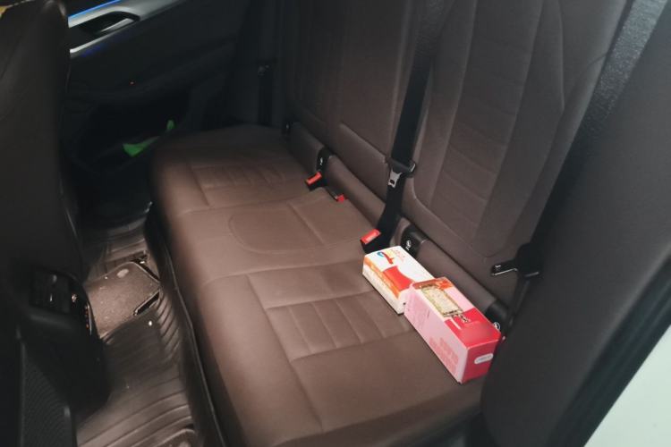 Used BMW X4 2021 xDrive 25i M Sport Night Edition package Left Rear Seat
