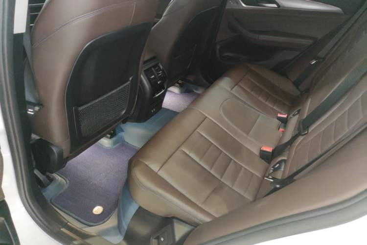 Used BMW X4 2021 Restyled xDrive 25i M Sport Package Left Rear Seat