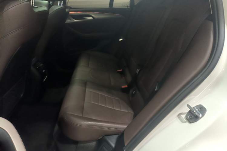 Used BMW X4 2021 xDrive 25i M Sport Package Left Rear Seat