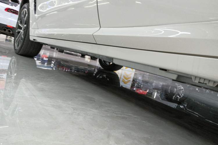 Used BMW X4 2021 Restyled xDrive 25i M Sport Night Edition Package Left Side Sill