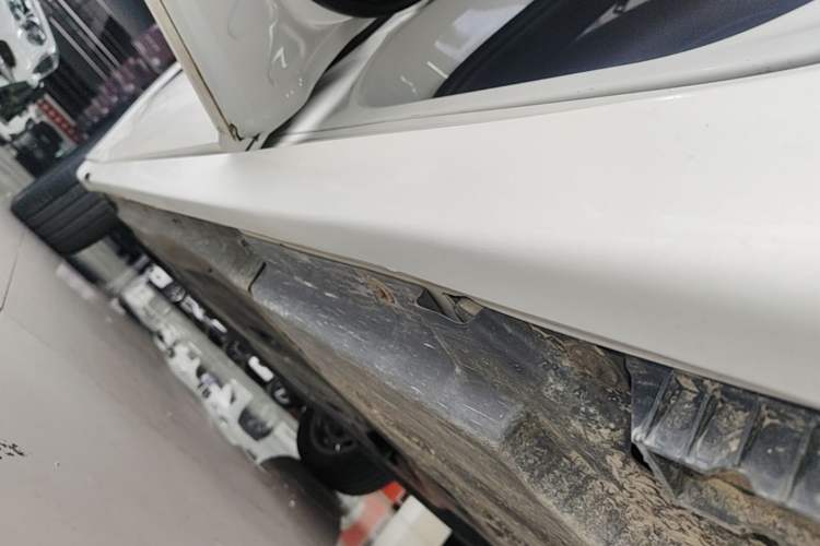 Used BMW X4 2021 xDrive 25i M Sport Package Left Side Sill