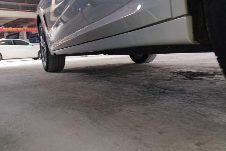 Used BMW X4 2021 xDrive 25i M Sport Package Left Side Sill