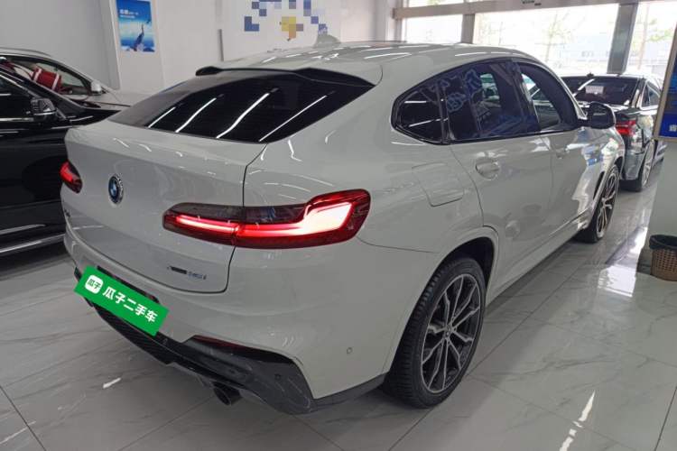 Used BMW X4 2021 xDrive 25i M Sport Night Edition package Rear Right 45 Deg