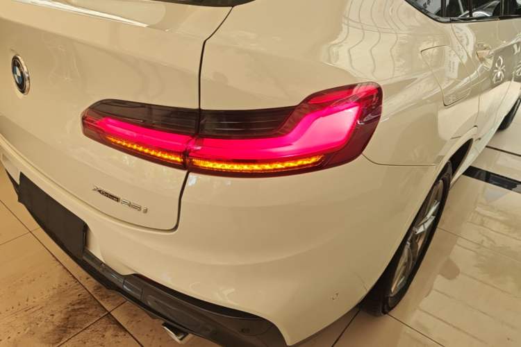 Used BMW X4 2021 xDrive 25i M Sport Package Right Rear Taillight