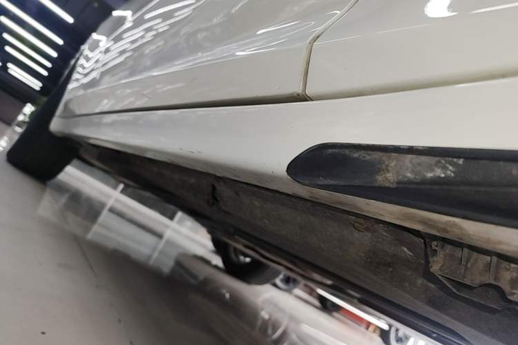 Used BMW X4 2021 xDrive 25i M Sport Package Right Side Sill