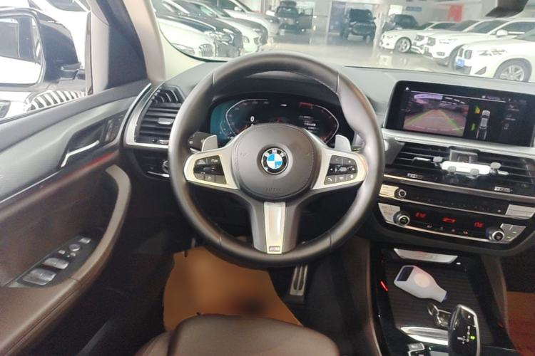 Used BMW X4 2021 xDrive 25i M Sport Package Steering Wheel