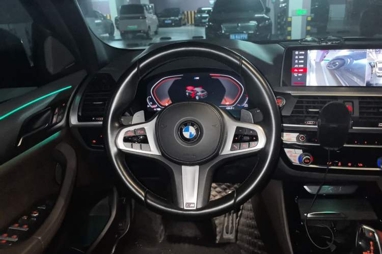 Used BMW X4 2021 Restyled xDrive 25i M Sport Night Edition Package Steering Wheel