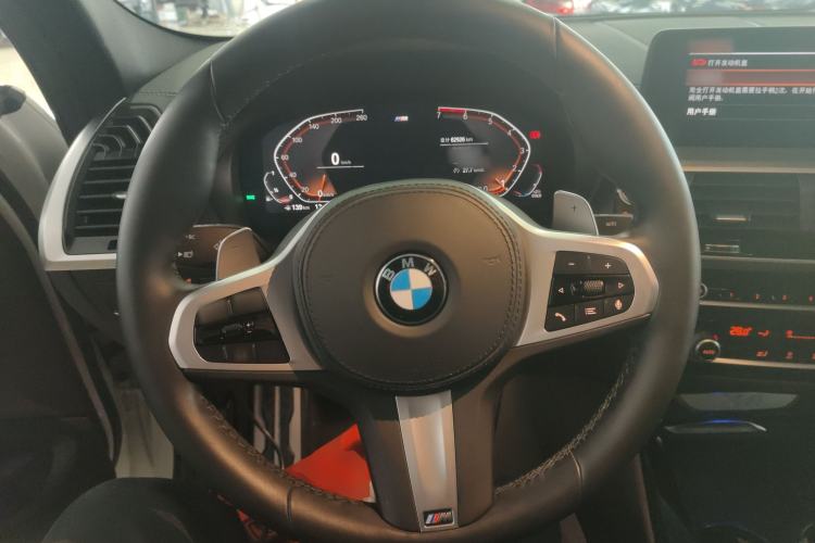 Used BMW X4 2021 Restyled xDrive 25i M Sport Night Edition Package Steering Wheel