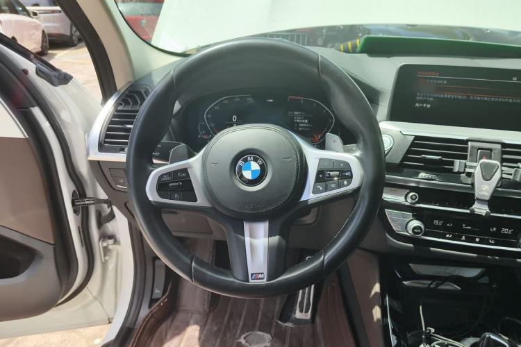Used BMW X4 2021 xDrive 25i M Sport Package Steering Wheel