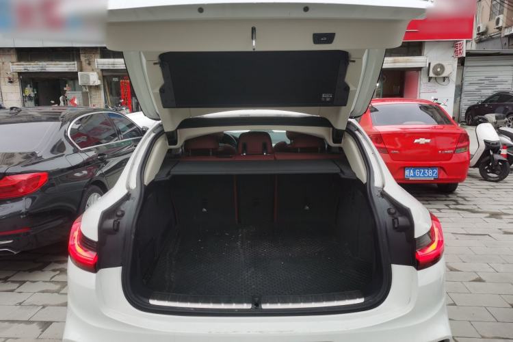 Used BMW X4 2021 xDrive 25i M Sport Package Trunk