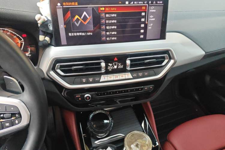 Used BMW X4 2022 xDrive 25i M Sport Package Audio And AC Panel