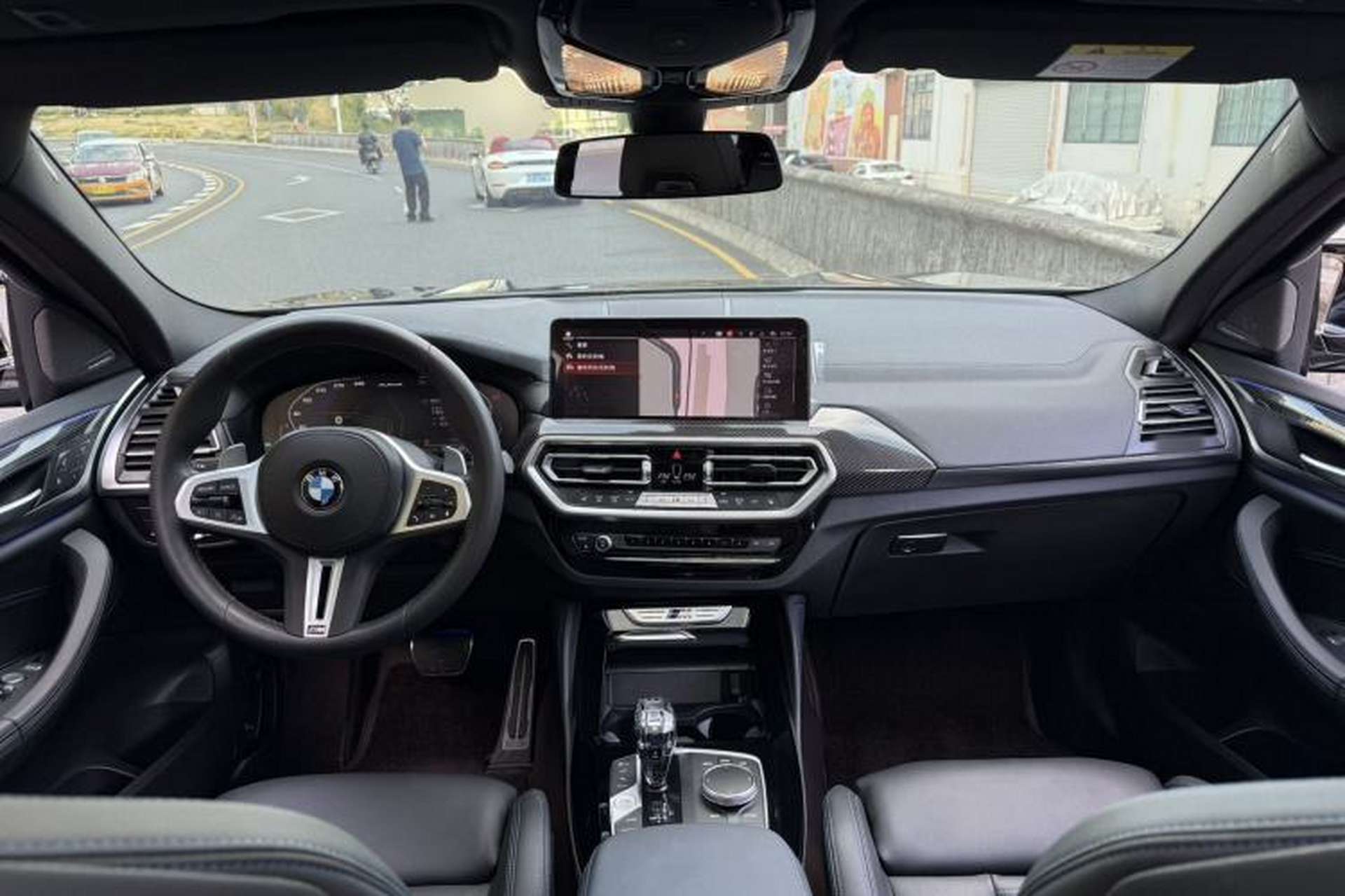 Used BMW X4 2022 M40i Center Console