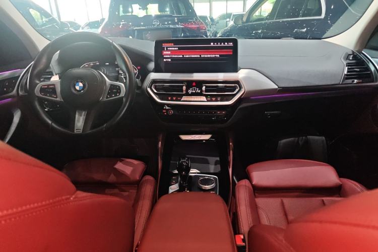 Used BMW X4 2022 xDrive 25i M Sport Package Center Console