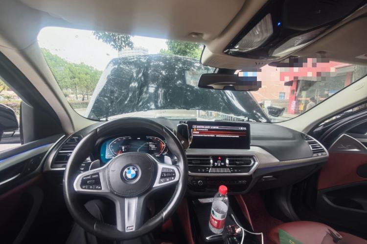 Used BMW X4 2022 xDrive 25i M Sport Package Center Console