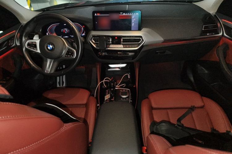 Used BMW X4 2022 xDrive 30i M Sport Package Center Console