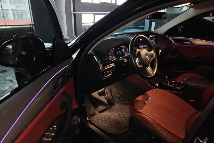 Used BMW X4 2022 xDrive 25i M Sport Package Driver Seat