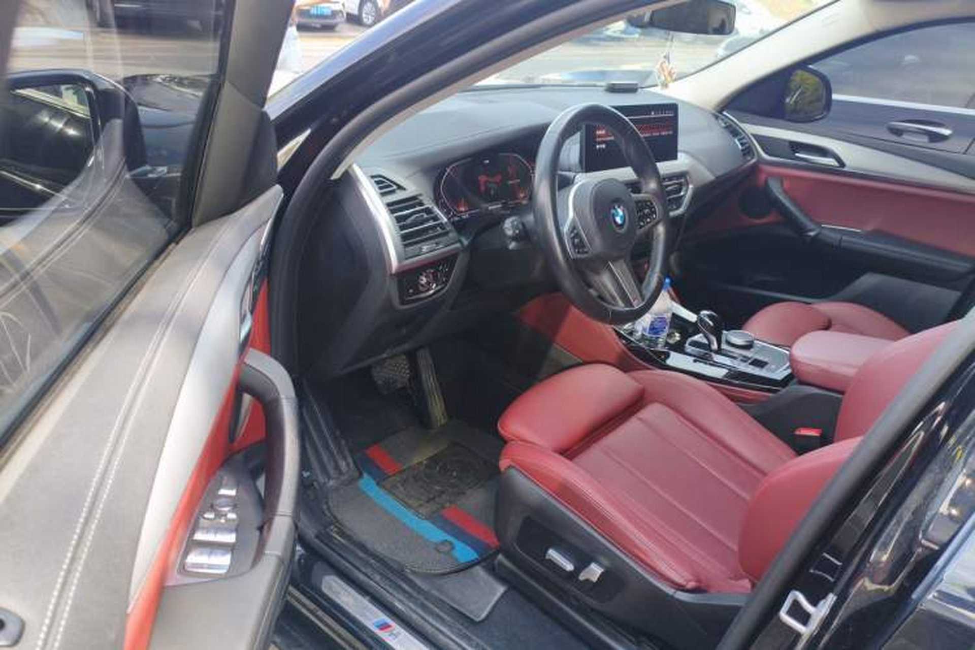 Used BMW X4 2022 xDrive 25i M Sport Package Driver Seat