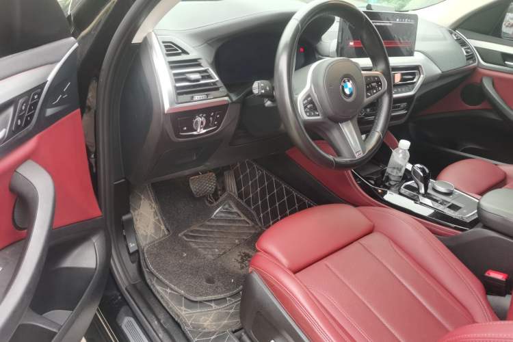 Used BMW X4 2022 xDrive 30i M Sport Package Driver Seat