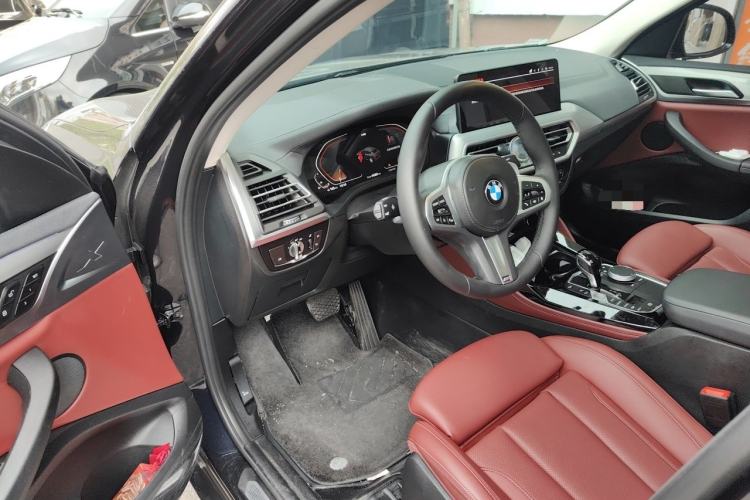 Used BMW X4 2022 xDrive 25i M Sport Package Driver Seat