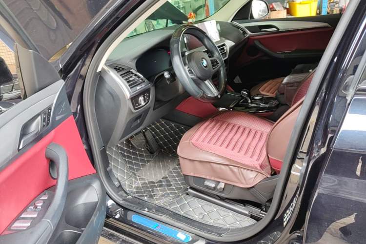Used BMW X4 2022 xDrive 25i M Sport Package Driver Seat