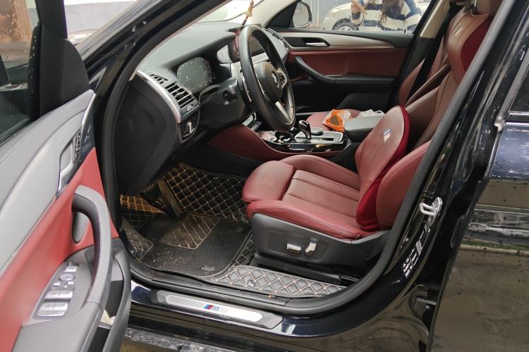 Used BMW X4 2022 xDrive 25i M Sport Package Driver Seat
