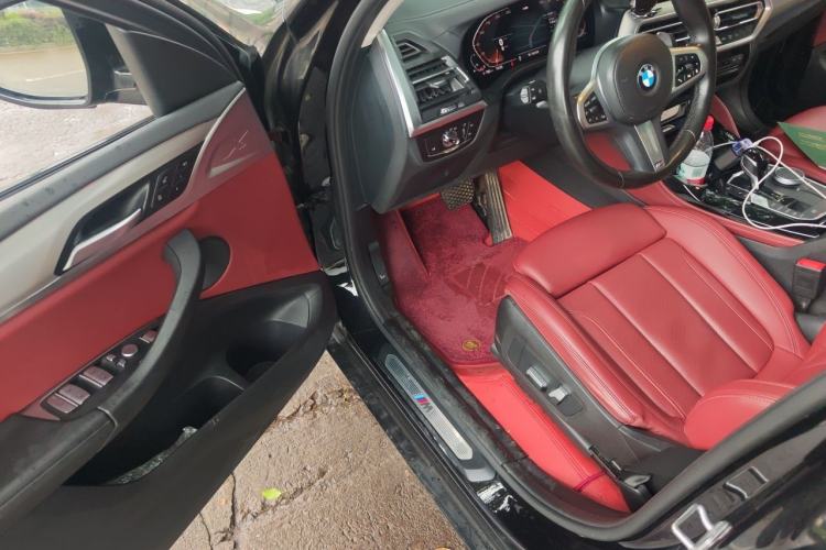 Used BMW X4 2022 xDrive 25i M Sport Package Driver Seat