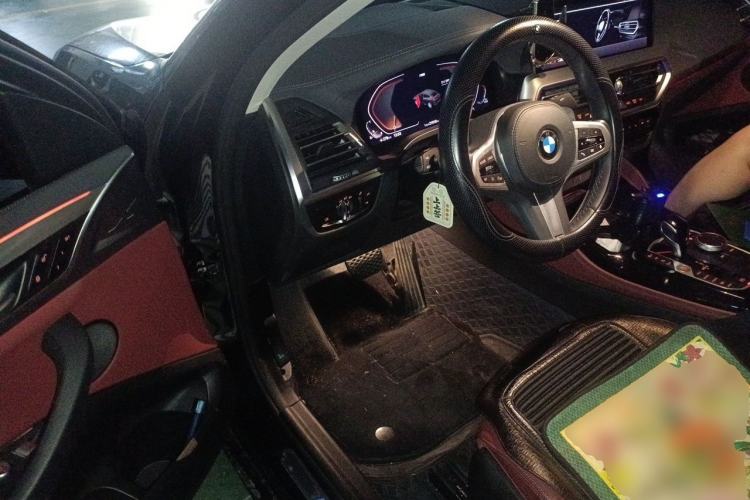 Used BMW X4 2022 xDrive 30i M Sport Package Driver Seat