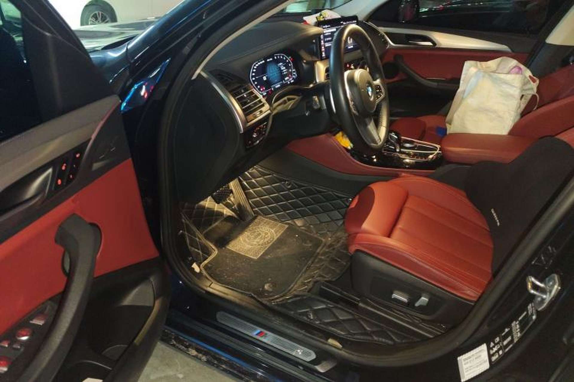 Used BMW X4 2022 xDrive 25i M Sport Package Driver Seat