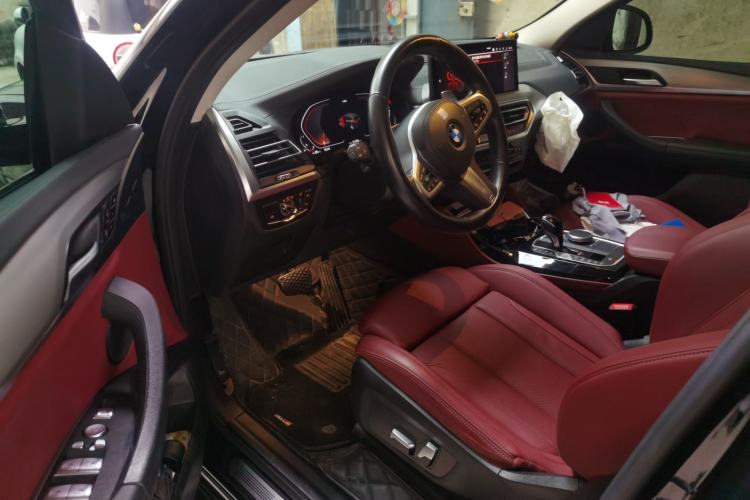 Used BMW X4 2022 xDrive 25i M Sport Package Driver Seat