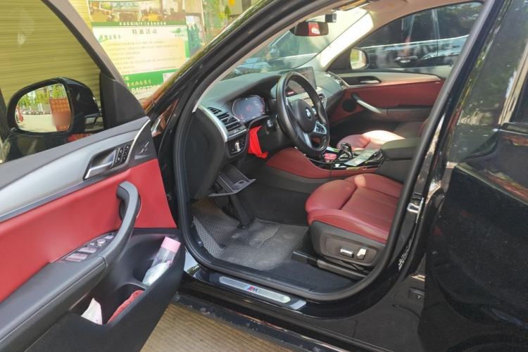 Used BMW X4 2022 xDrive 25i M Sport Package Driver Seat