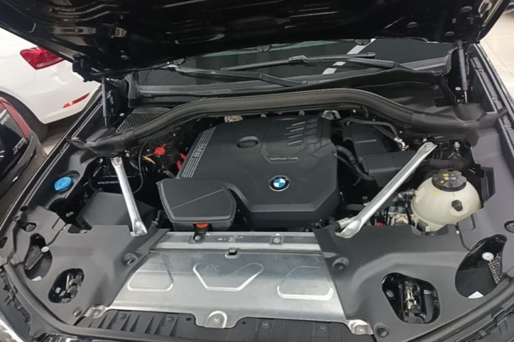Used BMW X4 2022 xDrive 25i M Sport Package Engine Bay