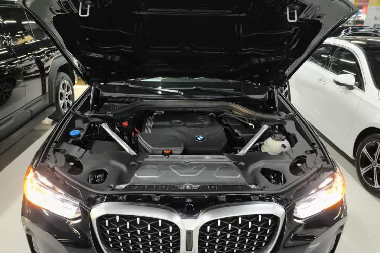 Used BMW X4 2022 xDrive 25i M Sport Package Engine Bay