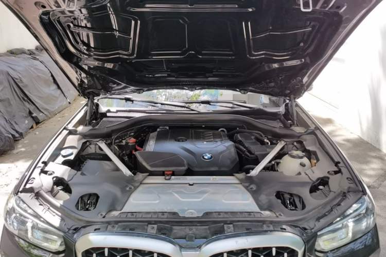 Used BMW X4 2022 xDrive 25i M Sport Package Engine Bay