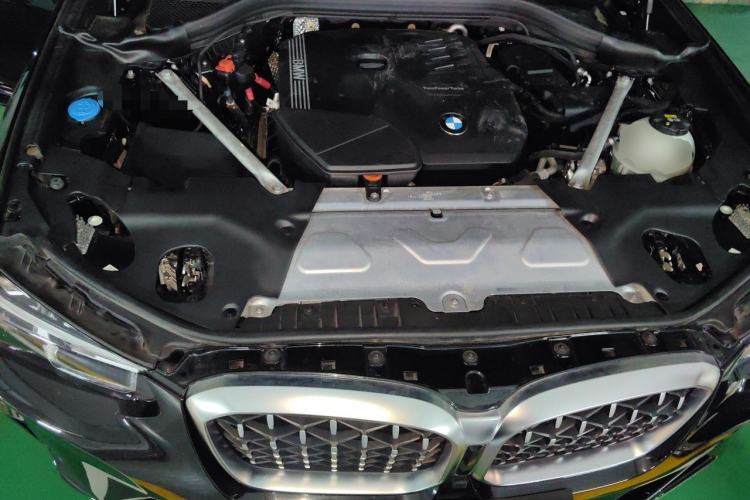Used BMW X4 2022 xDrive 25i M Sport Package Engine Bay