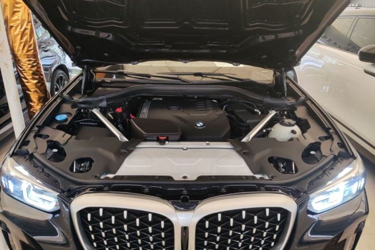 Used BMW X4 2022 xDrive 25i M Sport Package Engine Bay
