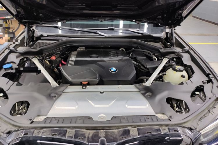 Used BMW X4 2022 xDrive 25i M Sport Package Engine Bay