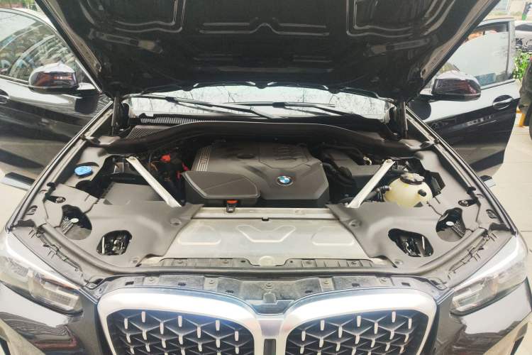 Used BMW X4 2022 xDrive 25i M Sport Package Engine Bay