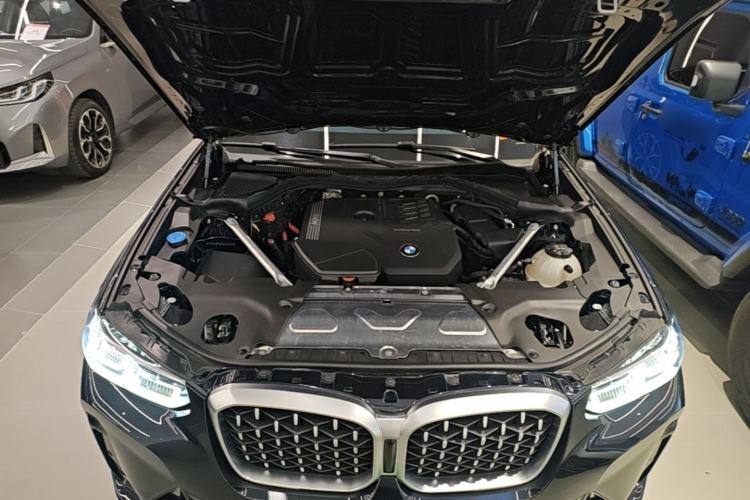 Used BMW X4 2022 xDrive 25i M Sport Package Engine Bay