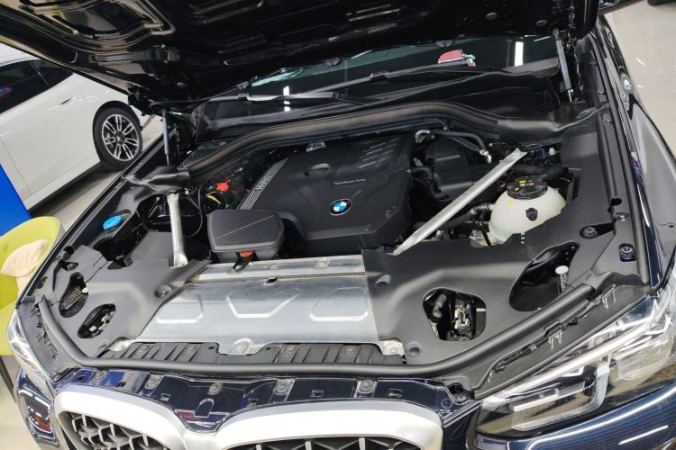 Used BMW X4 2022 xDrive 25i M Sport Package Engine Bay