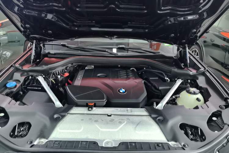 Used BMW X4 2022 xDrive 25i M Sport Package Engine Bay
